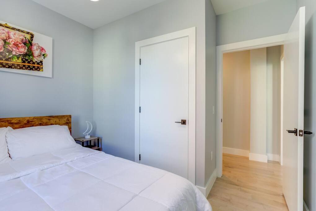 Luxury Designer Theme 2Br Apt Near Nyc / Thepath Apartment Newark Exterior photo